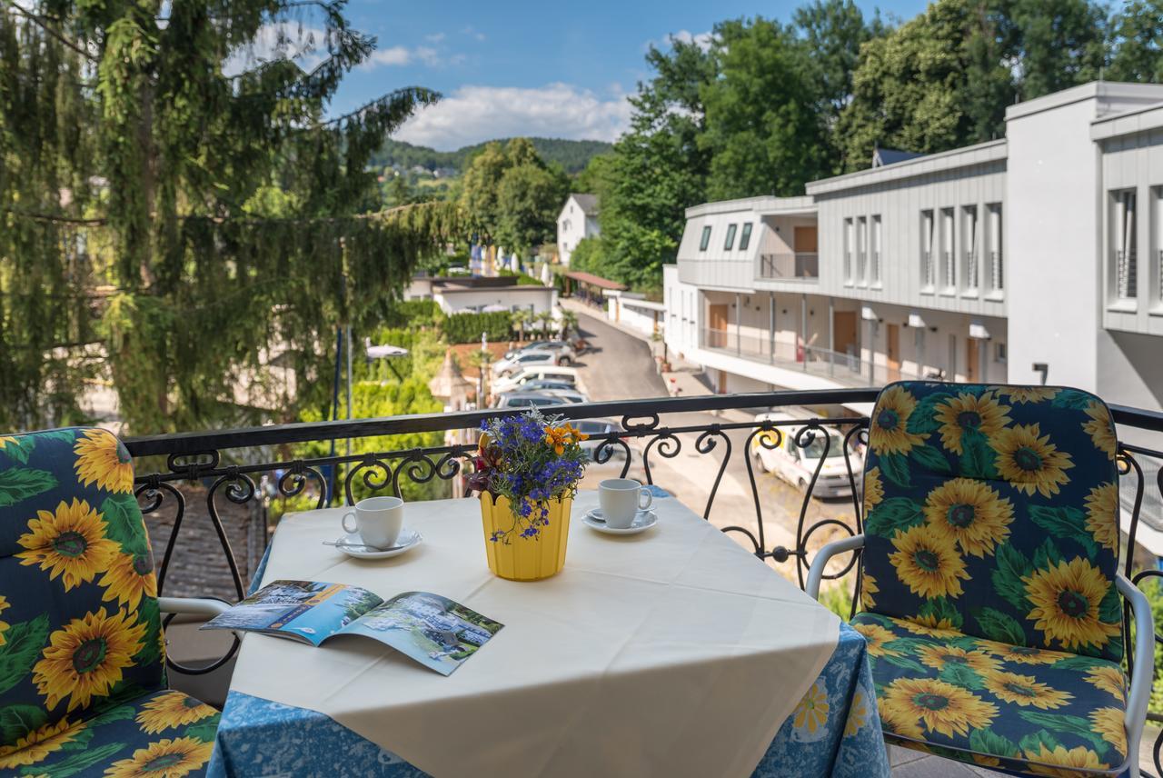 Barry Memle Directly At The Lake Velden am Woerthersee Exterior photo