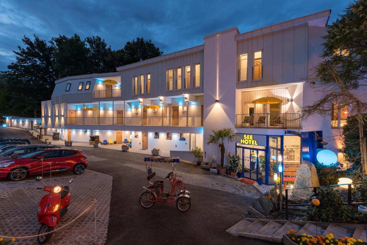 Barry Memle Directly At The Lake Velden am Woerthersee Exterior photo